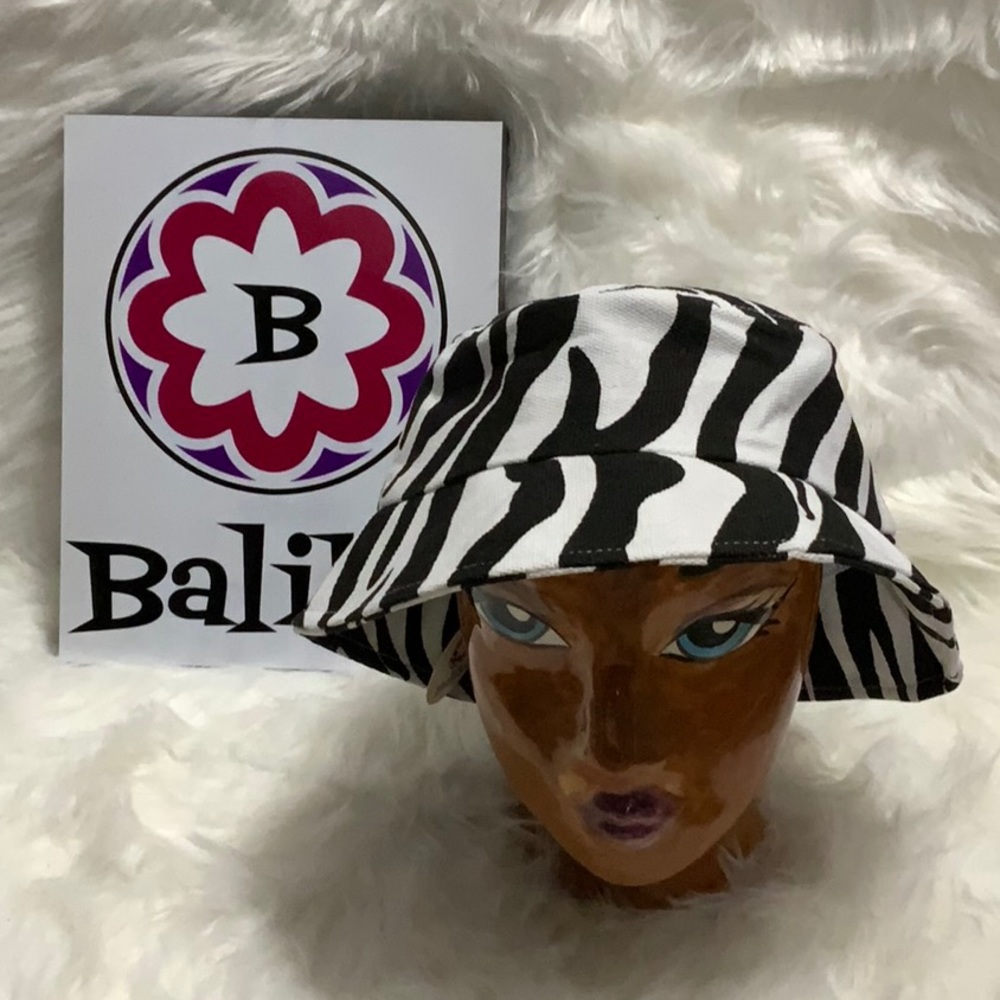 🌸Zebra 🦓 striped pattern bucket hat *🙏🏻READ DESCRIPTION BEFORE PURCHASING *